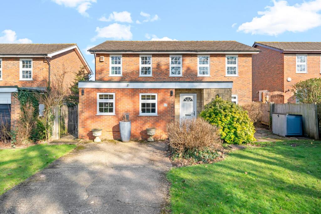 4 bedroom detached house