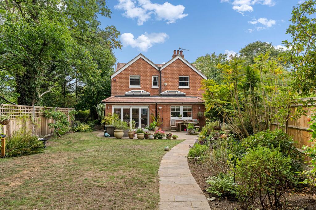 Main image of property: Littleheath Lane, Cobham, KT11
