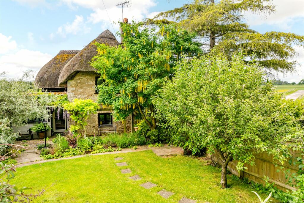 Main image of property: Newton Purcell, Buckingham, Oxfordshire, MK18