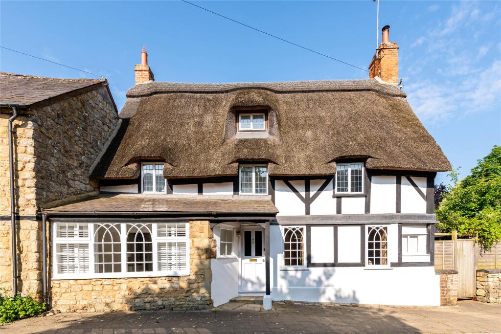 Main image of property: Main Street, Shalstone, Buckinghamshire, MK18