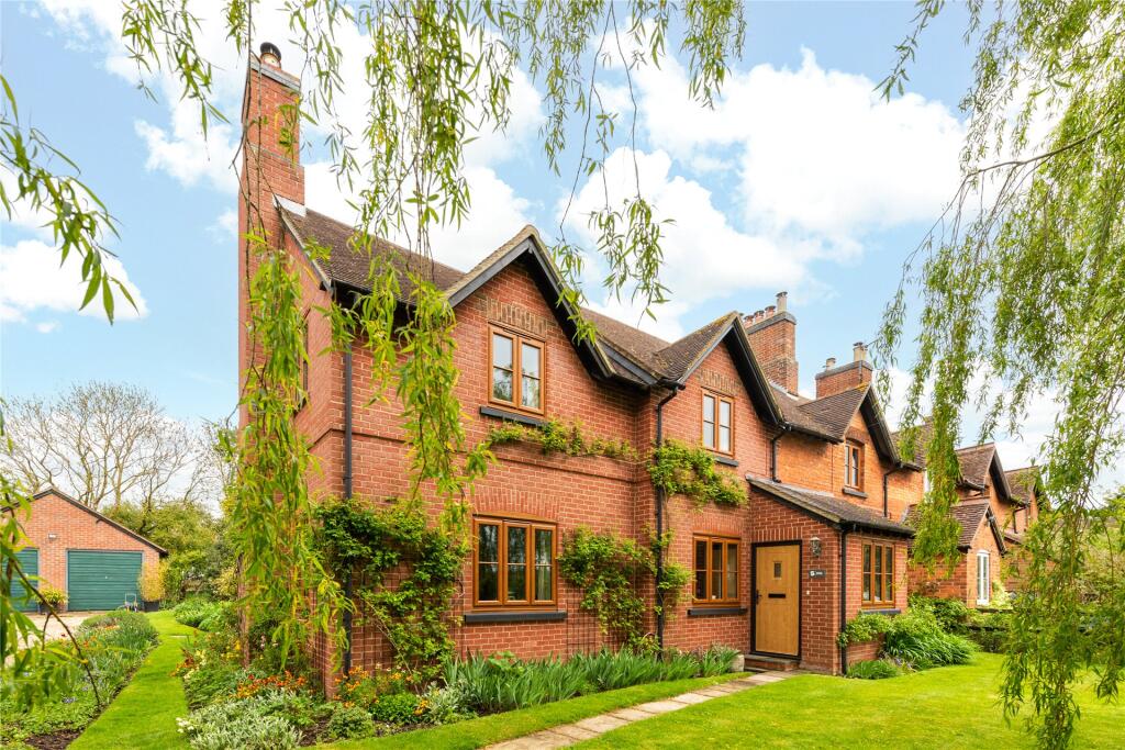 Main image of property: Calvert Cottages, Calvert Road, Steeple Claydon, Buckinghamshire, MK18