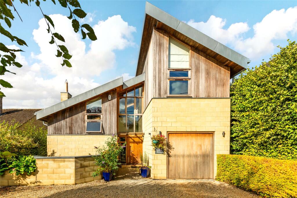 Main image of property: Water Stratford Road, Tingewick, Buckinghamshire, MK18