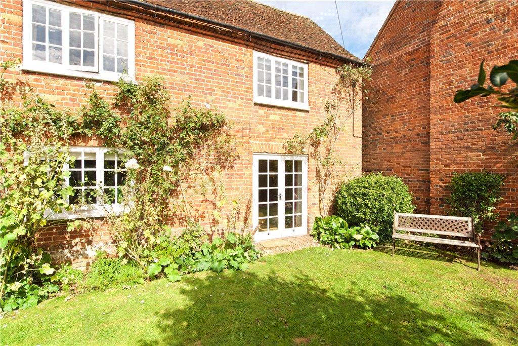 4 bedroom detached house for sale in The Green, Great Horwood, Milton Keynes, Buckinghamshire, MK17