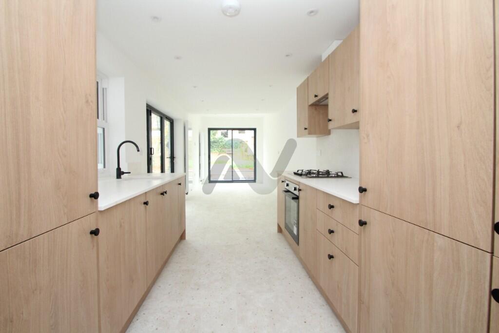 Main image of property: Caedmon Road, London, N7 6DH