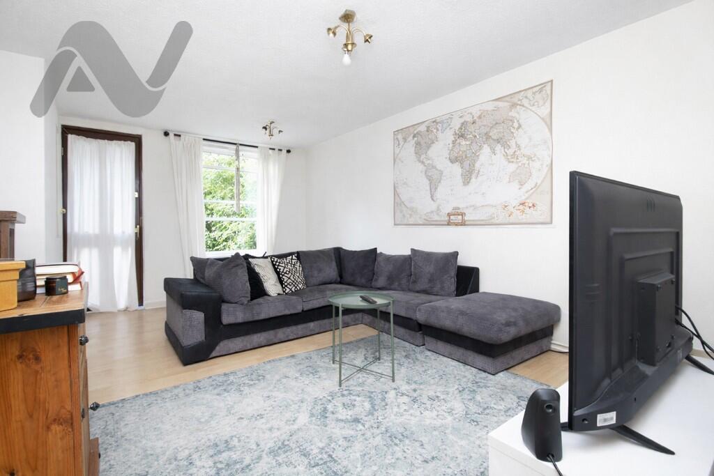 Main image of property: Lenton Terrace, Fonthill Road, London, N4 3JJ