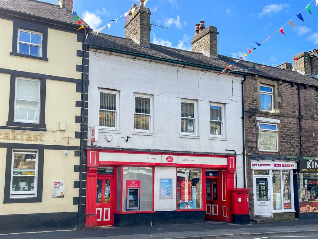 3 bedroom property for sale in High Street, Buxton, SK17