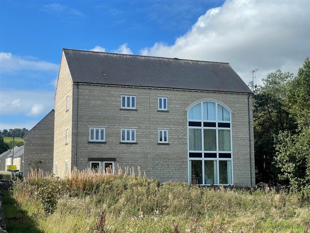Main image of property: Otterhole Barn, Otterhole Close, Buxton