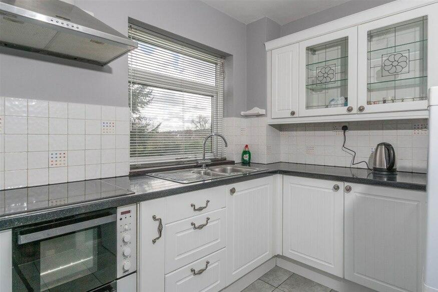 2 bedroom flat for rent in River Park, Kingsland Road, Boxmoor, HP1