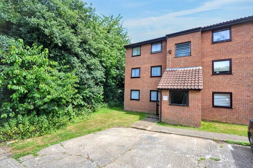 Main image of property: Valley Green, Woodhall Farm, Hemel Hempstead, HP2