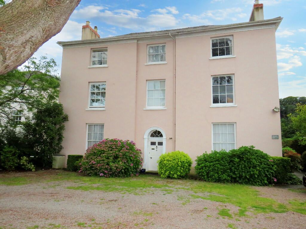 1 bedroom ground floor flat for sale in New Market Street, Usk