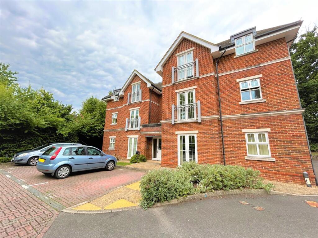 Main image of property: Bramshott Place, Fleet Road