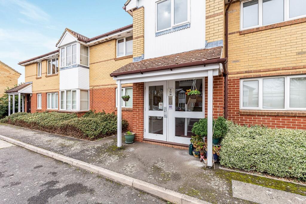 Main image of property: Chestnut Court Bedford Road, Hitchin, Hertfordshire, SG5