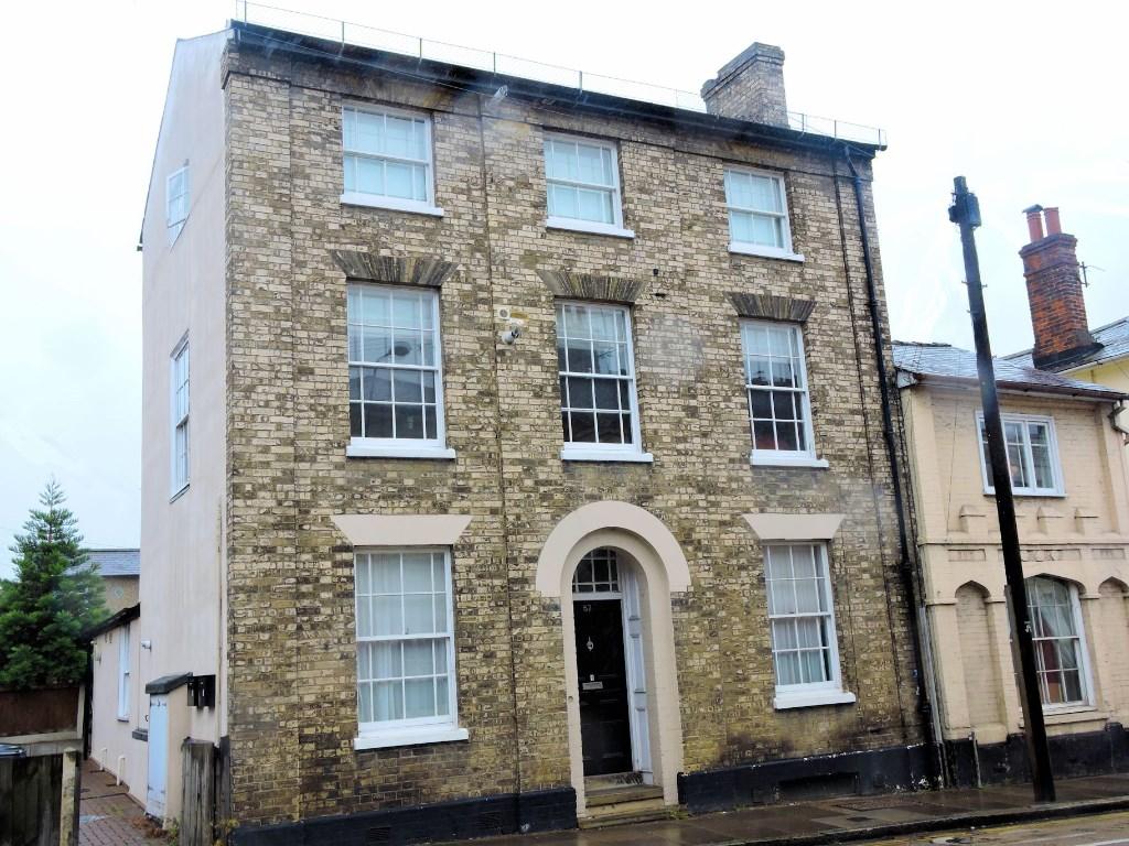 Main image of property: Bradford Street, Braintree, Essex, CM7