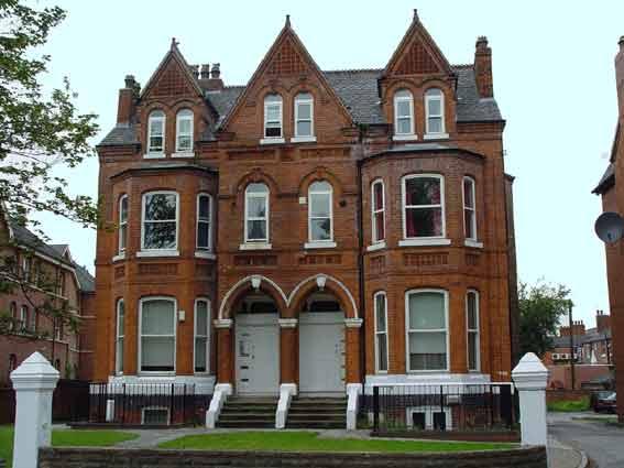 Main image of property: 118 Heaton Moor Road, Stockport, SK4 4JY
