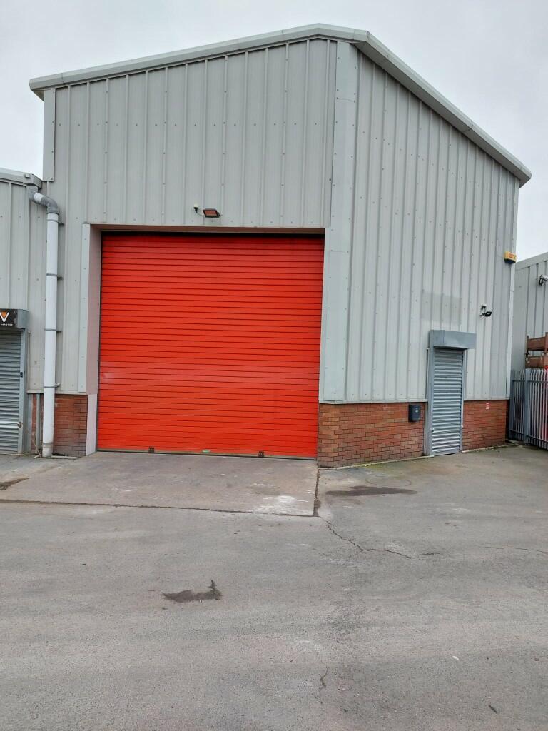 Commercial property for rent in 25E North Bank, Droitwich