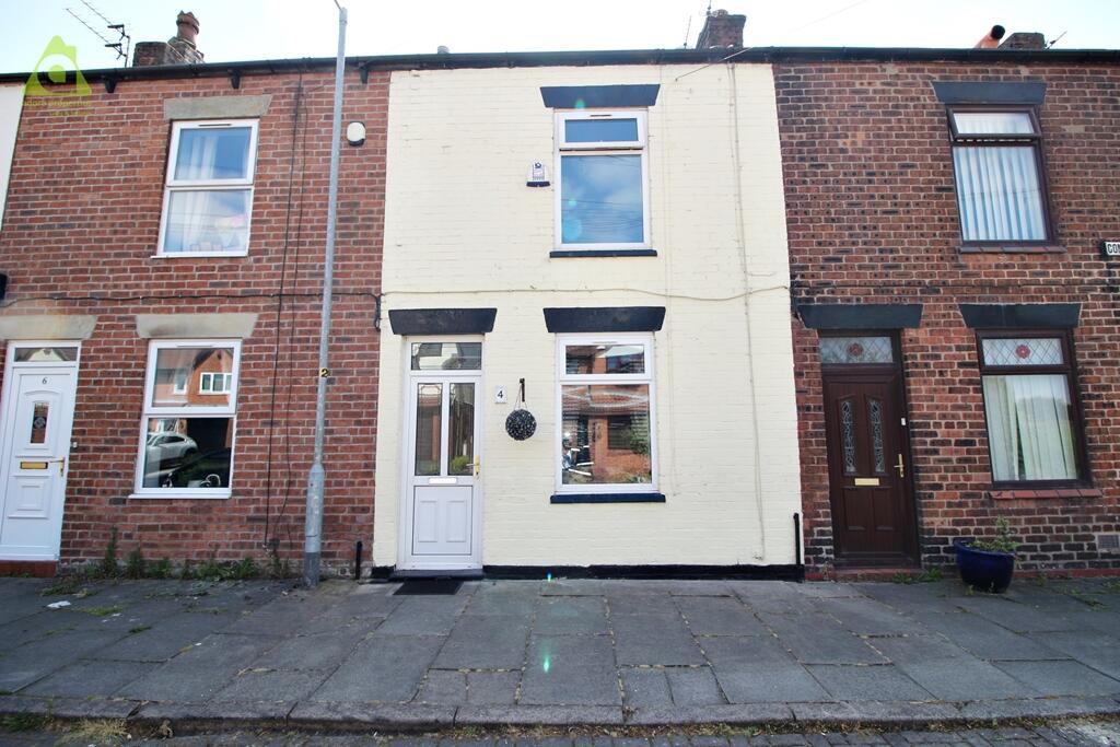2 bedroom terraced house for sale in Common Street, Westhoughton, BL5