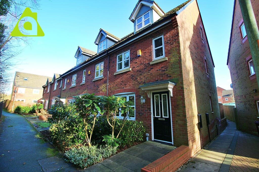 3 bedroom mews property for sale in Hydrangea Close, Westhoughton