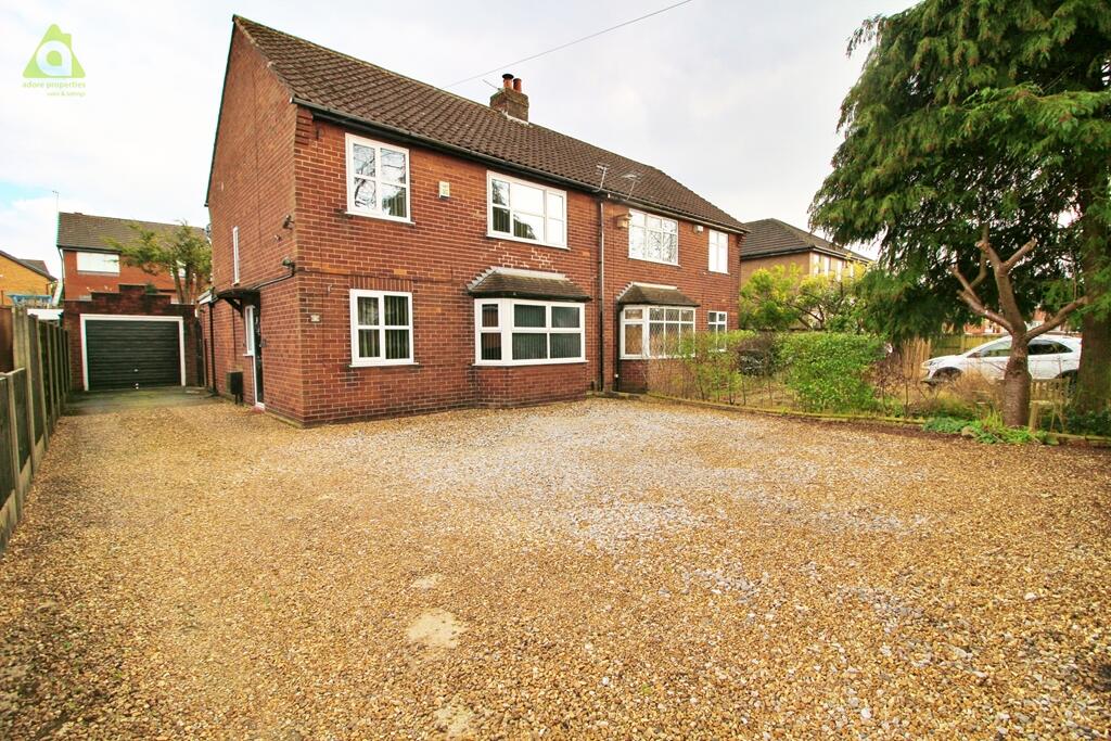 4 bedroom semidetached house for sale in Higher Green Lane, Astley