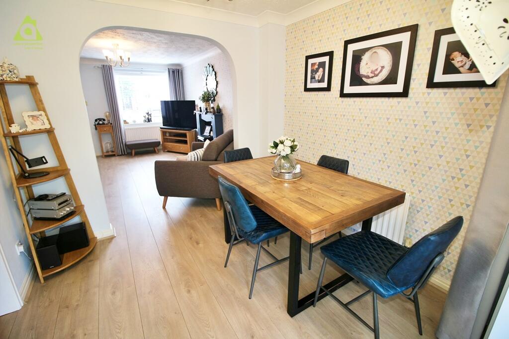 Additional property image - Parkham Close, Westhoughton, BL5 2GT