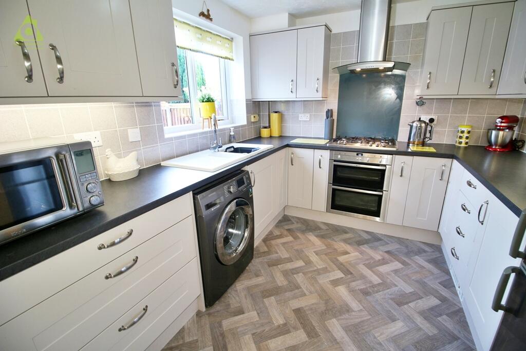 Additional property image - Parkham Close, Westhoughton, BL5 2GT