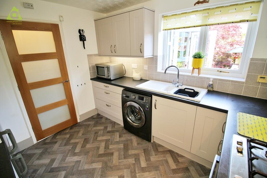 Additional property image - Parkham Close, Westhoughton, BL5 2GT