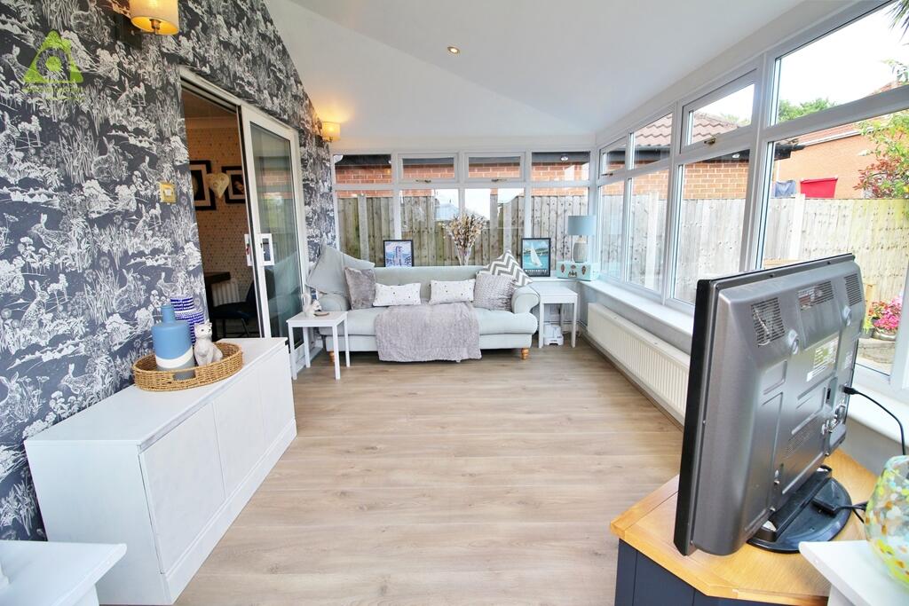 Additional property image - Parkham Close, Westhoughton, BL5 2GT