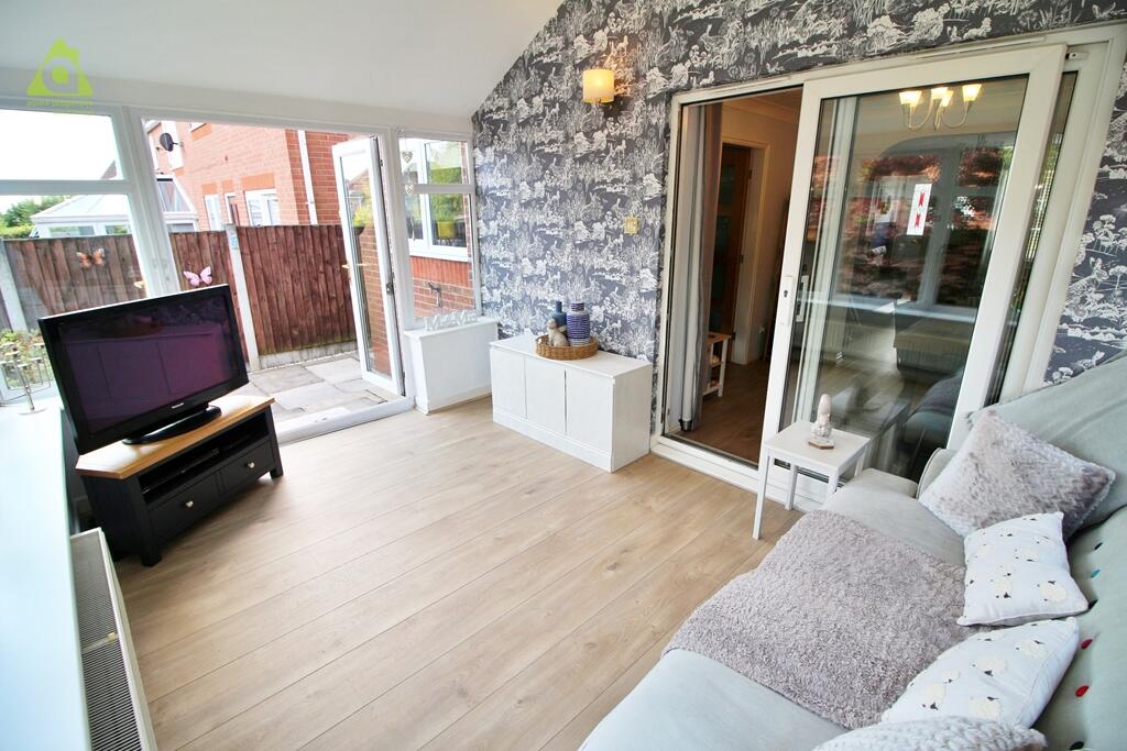 Additional property image - Parkham Close, Westhoughton, BL5 2GT