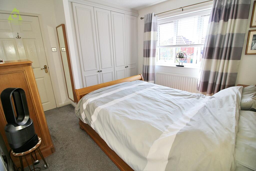 Additional property image - Parkham Close, Westhoughton, BL5 2GT