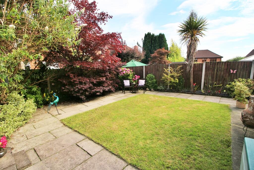 Additional property image - Parkham Close, Westhoughton, BL5 2GT