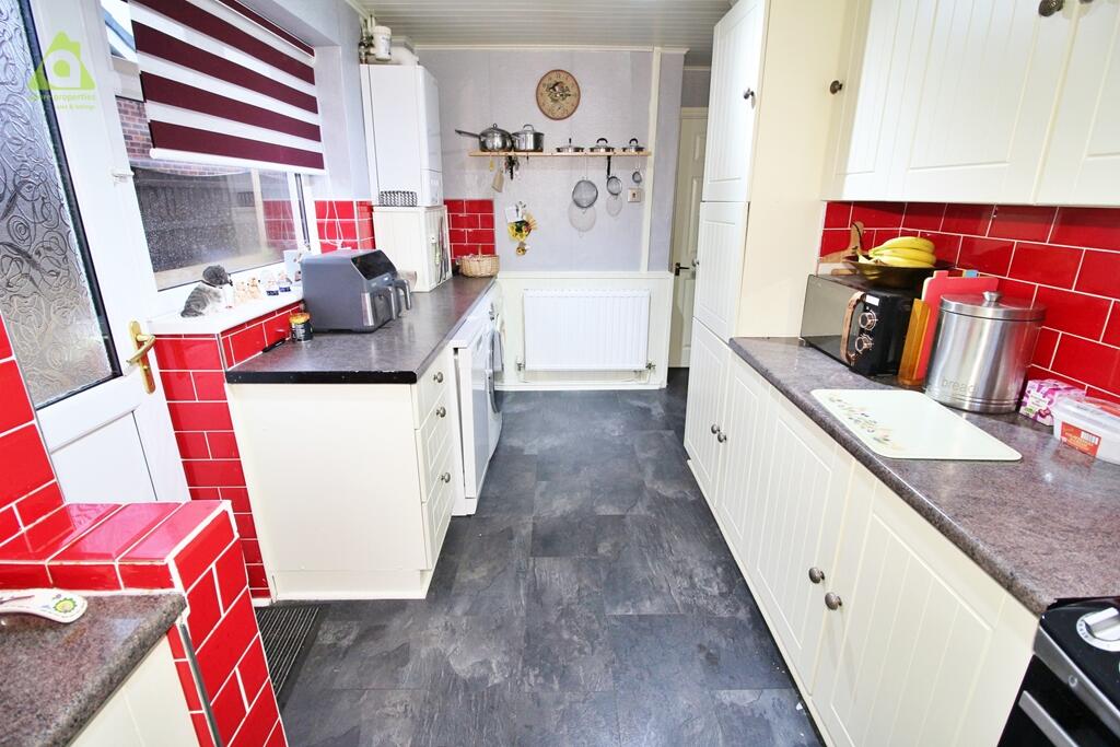 Additional property image - Southover, Westhoughton, BL5 2HT