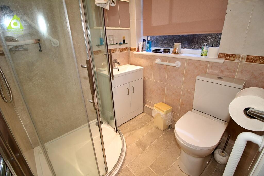 Additional property image - Southover, Westhoughton, BL5 2HT