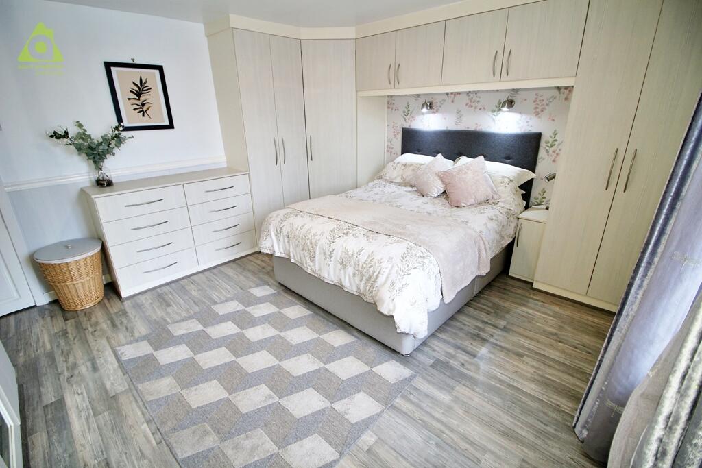 Additional property image - Chorley Road, Westhoughton, BL5 3LZ