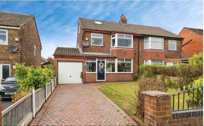 Main image of property: Park Road, Westhoughton, BL5 3HU
