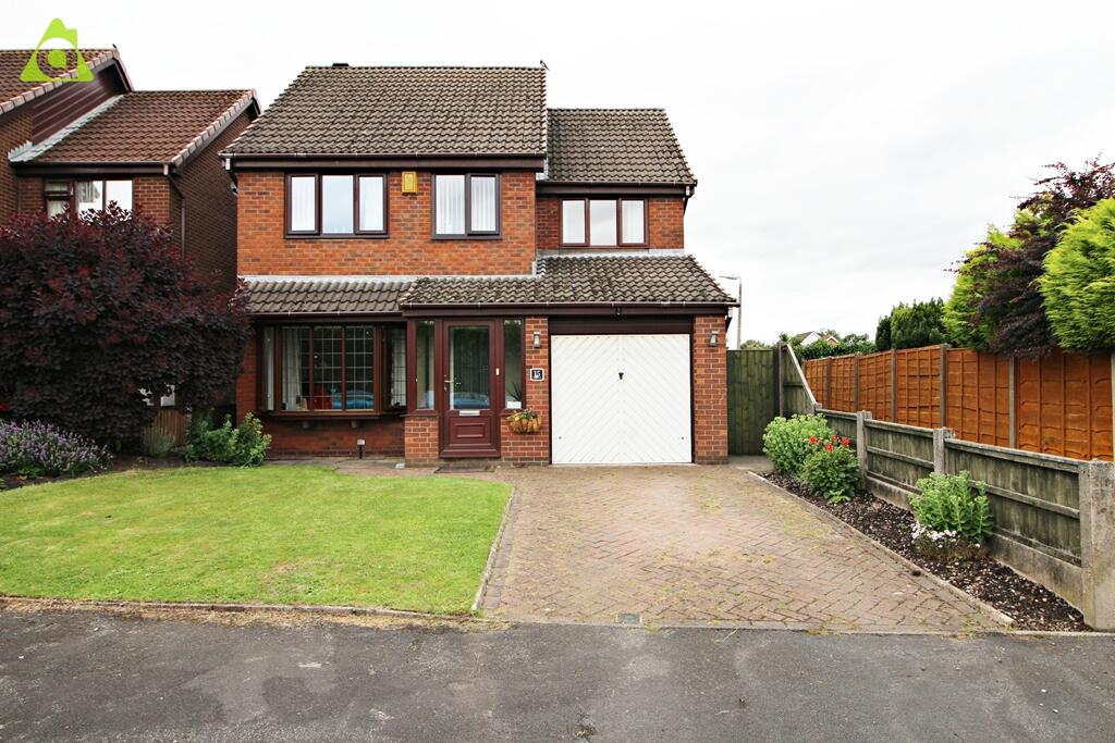 Main image of property: Park Meadow, Westhoughon, BL5 3UZ