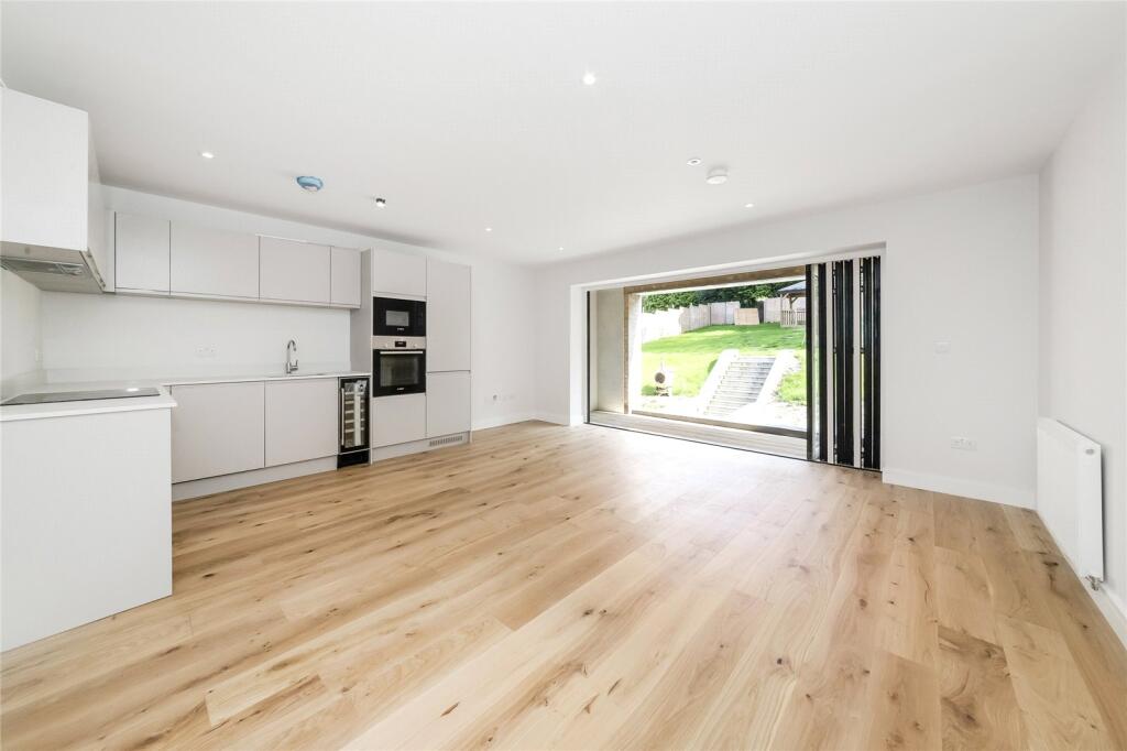 Main image of property: Flat 4, Endlesham Court,, 131 Woodcote Valley Road,, Purley, CR8