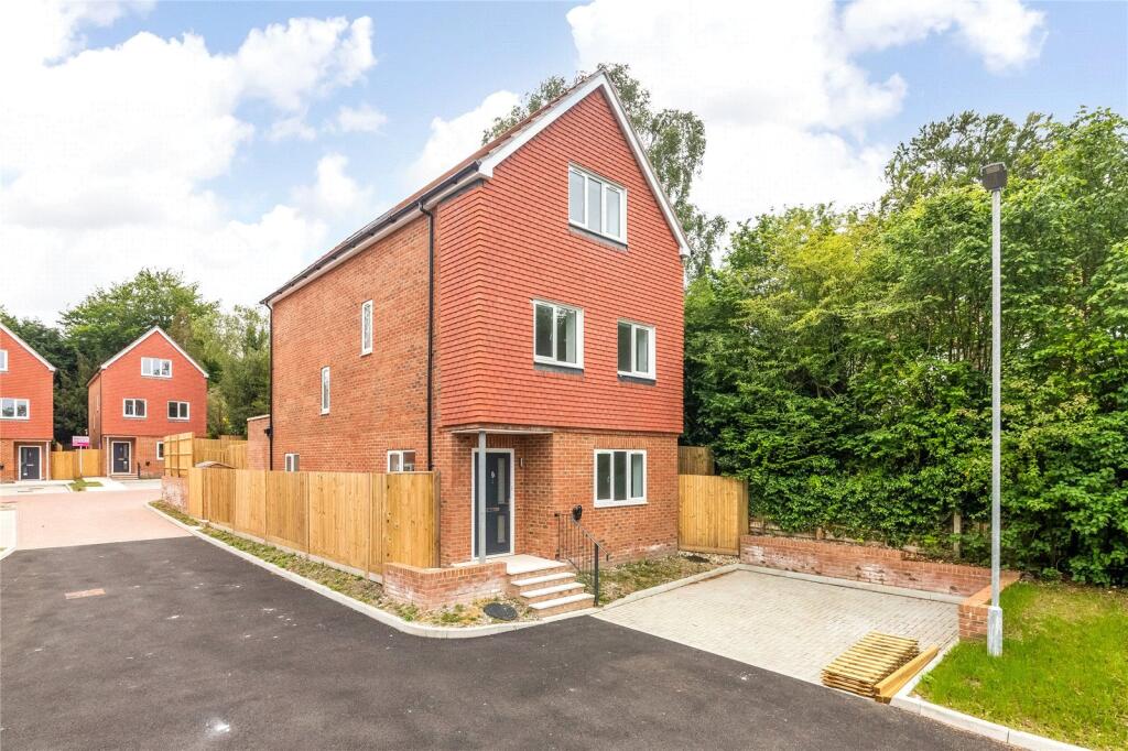 Main image of property: Arboreta Close, South Croydon, CR2