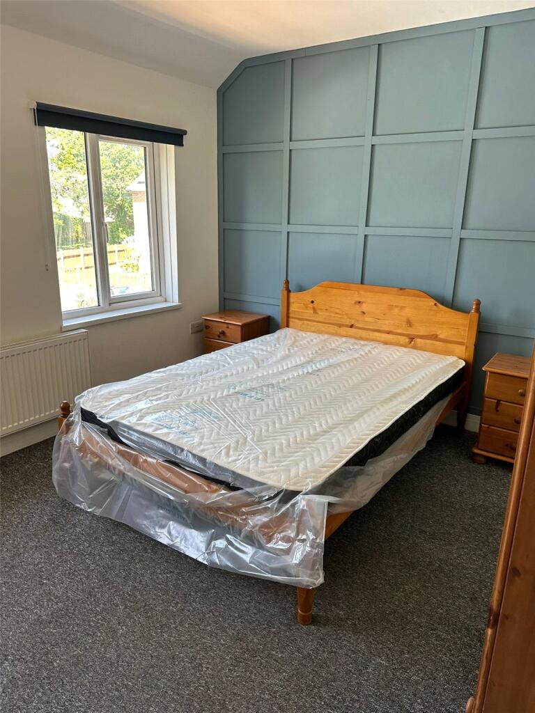 Main image of property: Rownhams Road, Havant, Hampshire, PO9