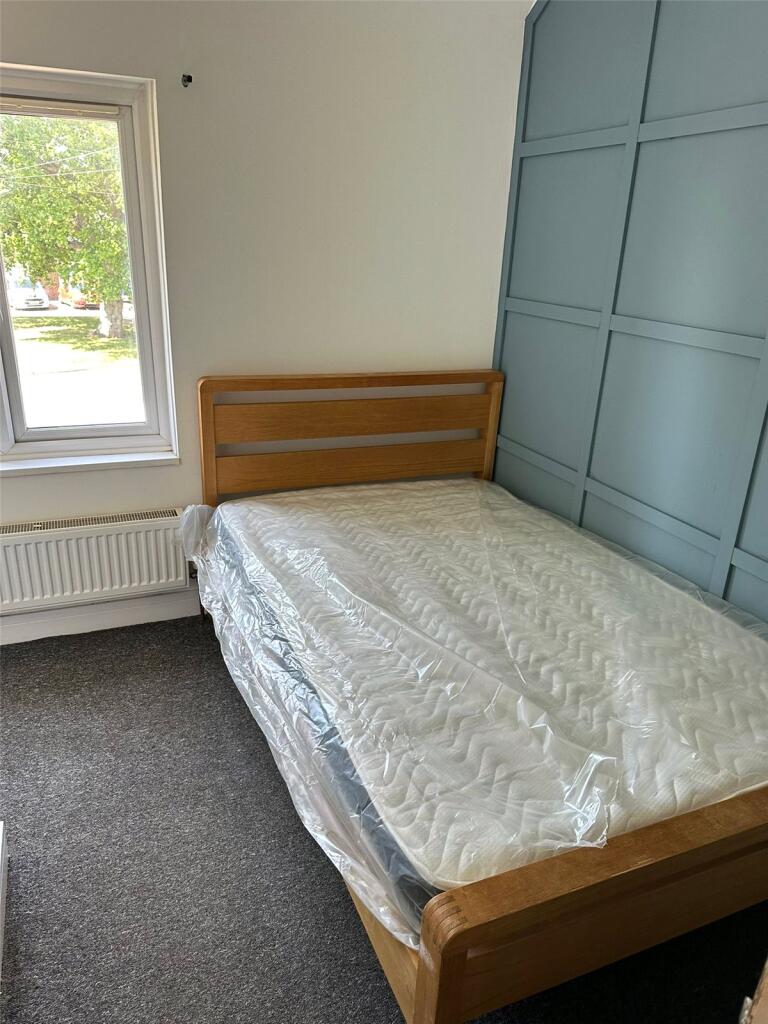 Main image of property: Rownhams Road, Havant, Hampshire, PO9