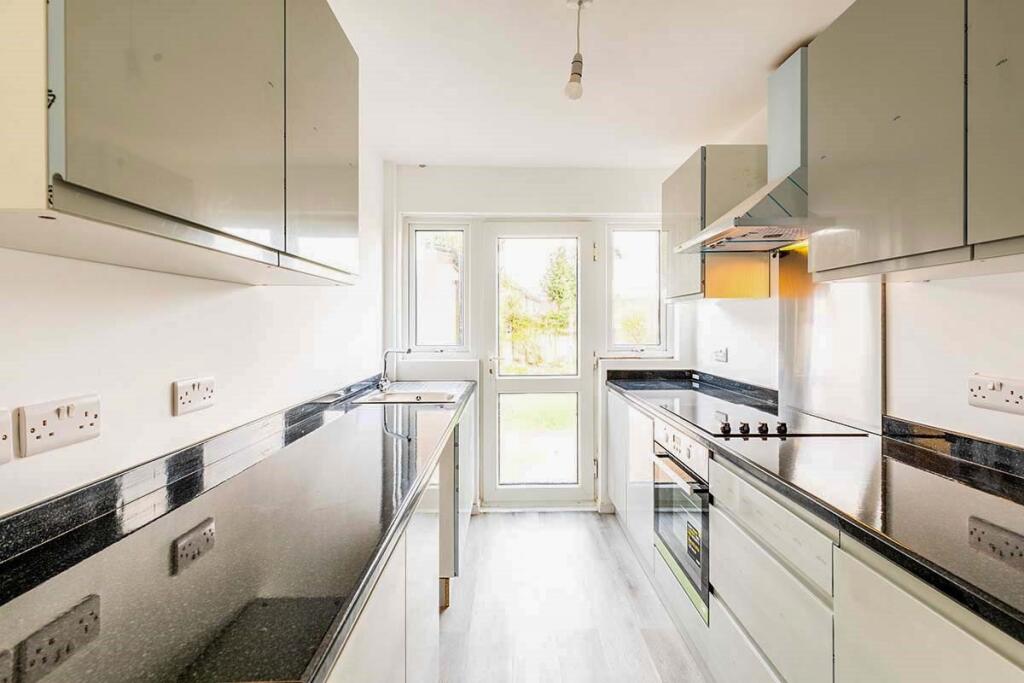 Main image of property: Milford Close, Havant, Hampshire, PO9