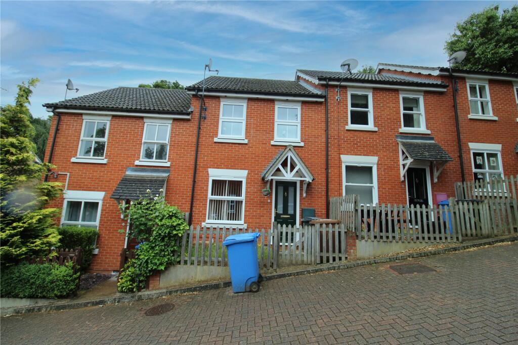2 bedroom terraced house for rent in Mitre Way, Ipswich, Suffolk, IP3