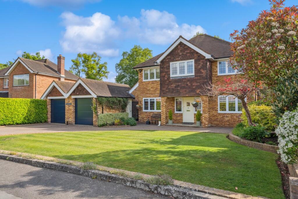 Main image of property: 5 The Willows, Chesham Bois, Amersham, HP6