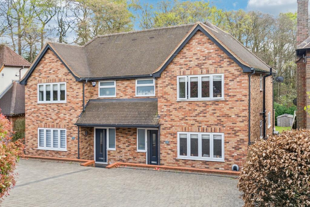 Main image of property: 44 Stanley Hill, Amersham, HP7