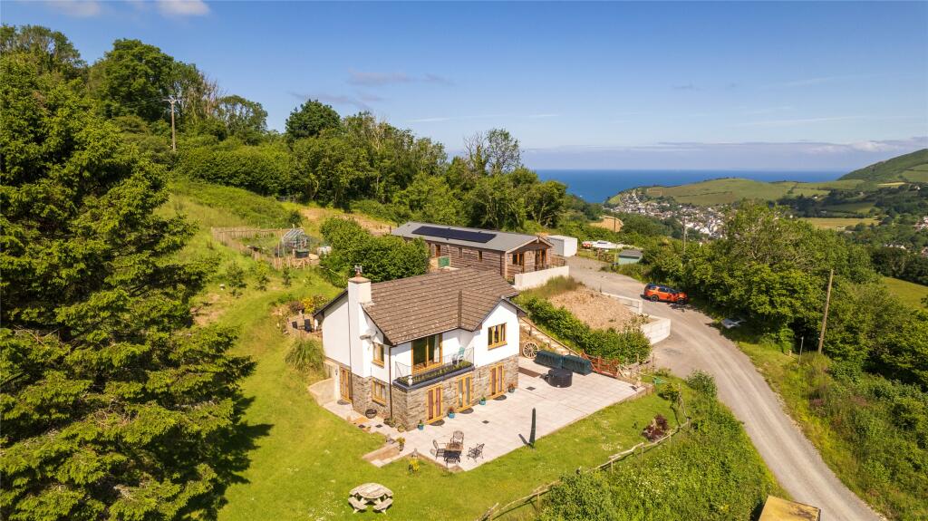 6 bedroom detached house for sale in Rectory Road, Combe Martin, Devon