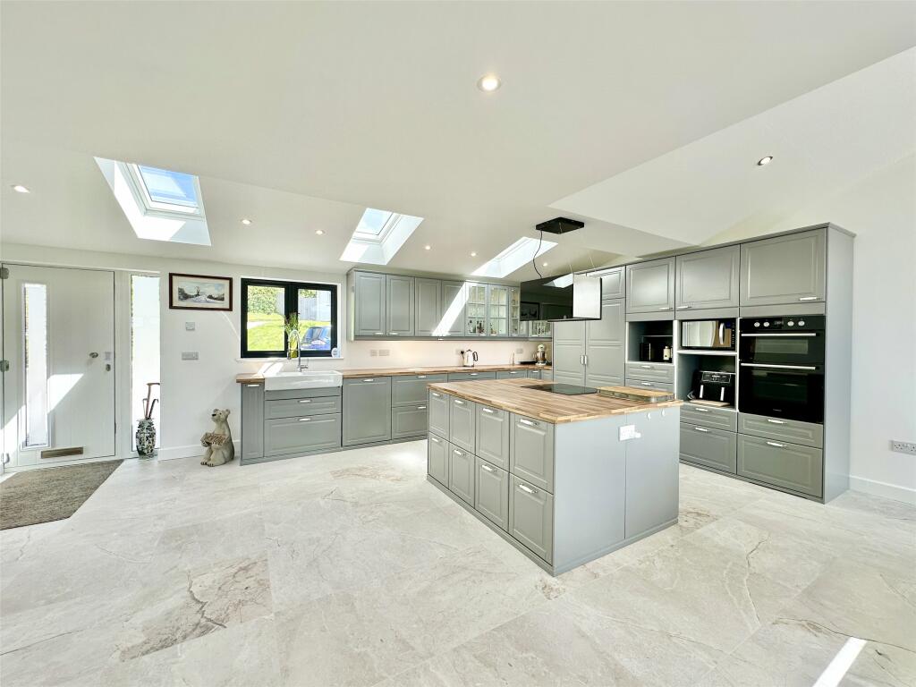 Main image of property: Chichester Park, Woolacombe, Devon, EX34