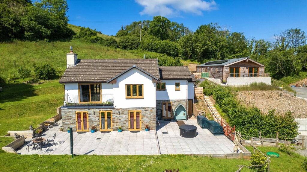 6 bedroom detached house for sale in Rectory Road, Combe Martin, Devon