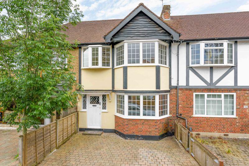 3 bedroom terraced house for sale in Hersham Road, Hersham, KT12