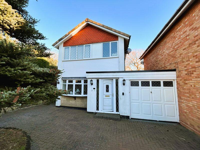 3 bedroom detached house for sale in Wyrley Close, Brownhills West
