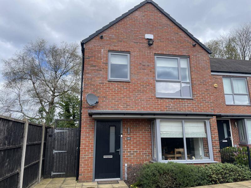 3 bedroom detached house for sale in Church Road, Brownhills, Walsall
