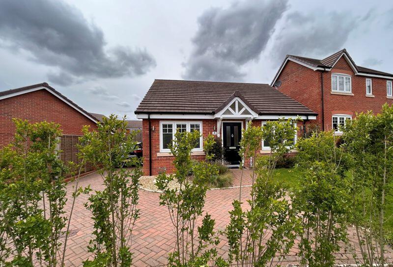 1 bedroom detached bungalow for sale in Leasowe Road, Walsall Wood, WS9