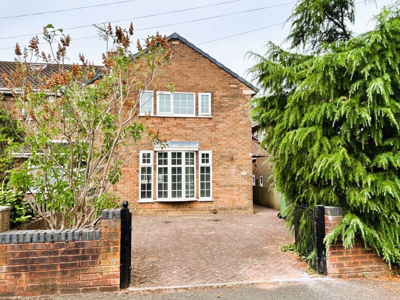 3 bedroom end of terrace house